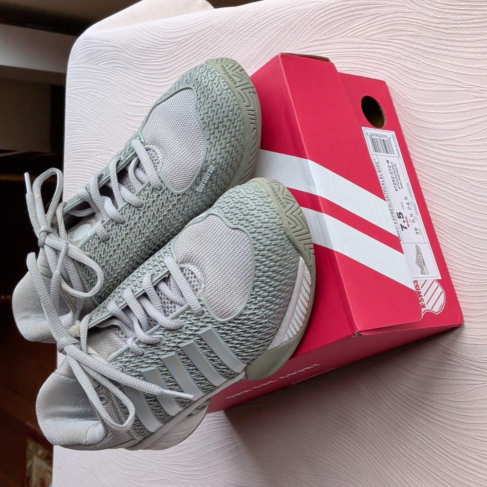 K-Swiss Pickleball court shoes 7.5W